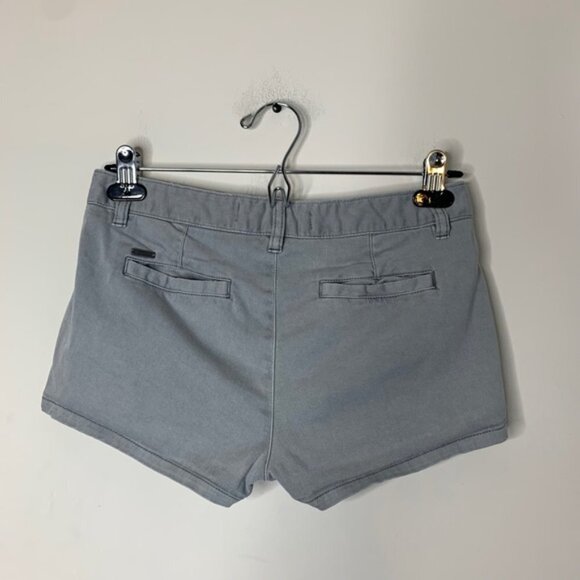 Aritzia Tna Shorts Cargo Khakis Light Gray Mid low rise Size 2 Y2K 2000s - Picture 13 of 15